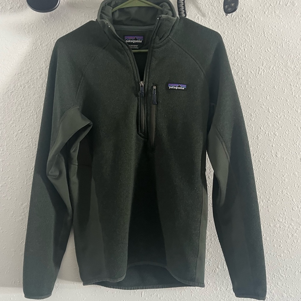 Men’s S, Patagonia, great condition! Perfect for Spring!